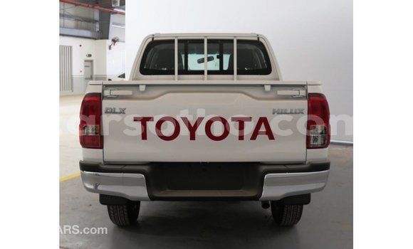 Acheter Import Voiture Toyota Hilux Blanc à Import - Dubai, Maseru Acheter Import Voiture Toyota Hilux Blanc à Import - Dubai, Maseru