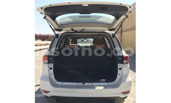 اشتري Imported Toyota Fortuner White سيارة في Import - Dubai في Maseru اشتري Imported Toyota Fortuner White سيارة في Import - Dubai في Maseru