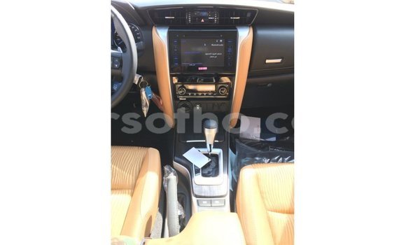 اشتري Imported Toyota Fortuner White سيارة في Import - Dubai في Maseru اشتري Imported Toyota Fortuner White سيارة في Import - Dubai في Maseru