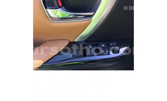 اشتري Imported Toyota Fortuner White سيارة في Import - Dubai في Maseru اشتري Imported Toyota Fortuner White سيارة في Import - Dubai في Maseru