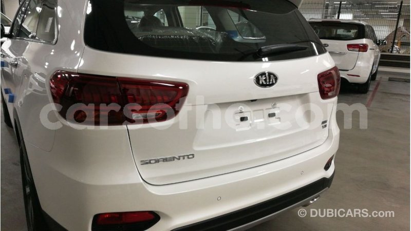 Big with watermark kia sorento maseru import dubai 19059