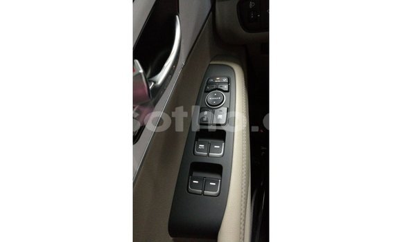 اشتري Imported Kia Sorento White سيارة في Import - Dubai في Maseru اشتري Imported Kia Sorento White سيارة في Import - Dubai في Maseru