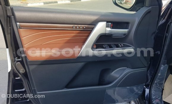 اشتري Imported Toyota Land Cruiser Black سيارة في Import - Dubai في Maseru اشتري Imported Toyota Land Cruiser Black سيارة في Import - Dubai في Maseru