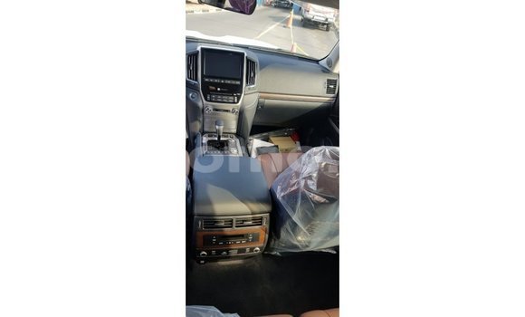 اشتري Imported Toyota Land Cruiser Black سيارة في Import - Dubai في Maseru اشتري Imported Toyota Land Cruiser Black سيارة في Import - Dubai في Maseru