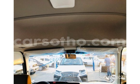 Acheter Import Voiture Toyota Coaster Blanc à Import - Dubai, Maseru Acheter Import Voiture Toyota Coaster Blanc à Import - Dubai, Maseru