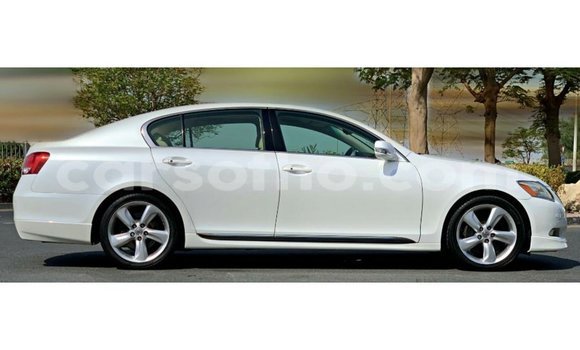 Sayi Imported Lexus GS White Mota in Import - Dubai a Maseru Sayi Imported Lexus GS White Mota in Import - Dubai a Maseru