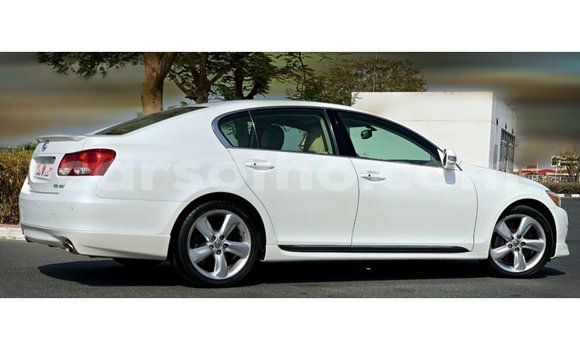 Sayi Imported Lexus GS White Mota in Import - Dubai a Maseru Sayi Imported Lexus GS White Mota in Import - Dubai a Maseru