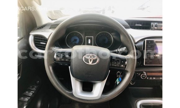 Sayi Imported Toyota Hilux White Mota in Import - Dubai a Maseru Sayi Imported Toyota Hilux White Mota in Import - Dubai a Maseru