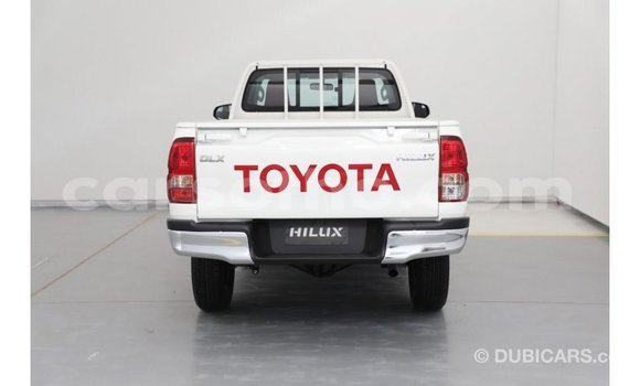 Acheter Import Voiture Toyota Hilux Blanc à Import - Dubai, Maseru Acheter Import Voiture Toyota Hilux Blanc à Import - Dubai, Maseru
