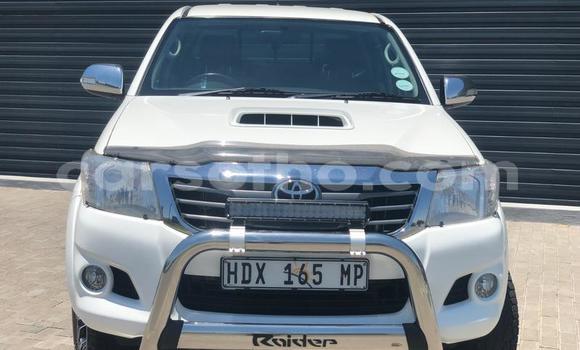 اشتري مستعمل Toyota Hilux White سيارة في Butha Buthe في Butha-Buthe اشتري مستعمل Toyota Hilux White سيارة في Butha Buthe في Butha-Buthe