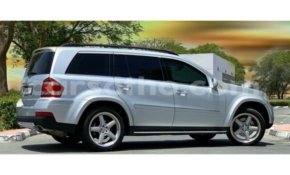 Buy Import Mercedes-Benz 190 Other Car in Import - Dubai in Maseru Buy Import Mercedes-Benz 190 Other Car in Import - Dubai in Maseru