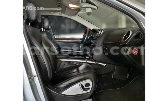 Buy Import Mercedes-Benz 190 Other Car in Import - Dubai in Maseru Buy Import Mercedes-Benz 190 Other Car in Import - Dubai in Maseru