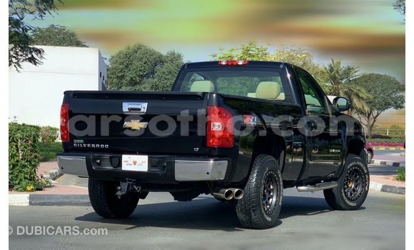Sayi Imported Chevrolet Silverado Black Mota in Import - Dubai a Maseru Sayi Imported Chevrolet Silverado Black Mota in Import - Dubai a Maseru