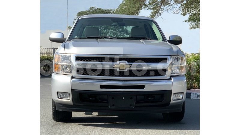 Big with watermark chevrolet silverado maseru import dubai 19096