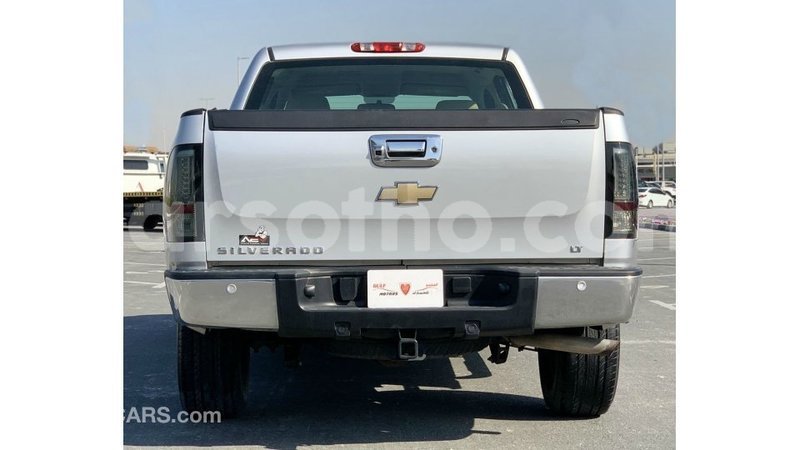 Big with watermark chevrolet silverado maseru import dubai 19096