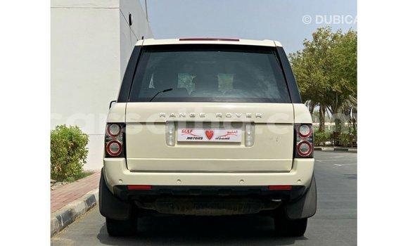 Sayi Imported Land Rover Range Rover White Mota in Import - Dubai a Maseru Sayi Imported Land Rover Range Rover White Mota in Import - Dubai a Maseru