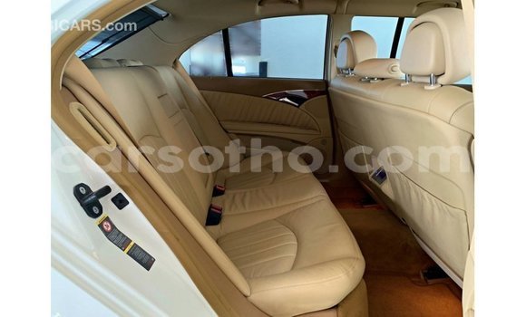 Sayi Imported Mercedes-Benz 200 White Mota in Import - Dubai a Maseru Sayi Imported Mercedes-Benz 200 White Mota in Import - Dubai a Maseru