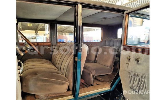 Sayi Imported Buick Electra Blue Mota in Import - Dubai a Maseru Sayi Imported Buick Electra Blue Mota in Import - Dubai a Maseru