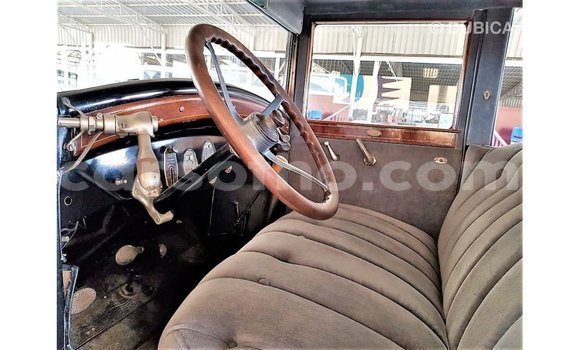 Sayi Imported Buick Electra Blue Mota in Import - Dubai a Maseru Sayi Imported Buick Electra Blue Mota in Import - Dubai a Maseru