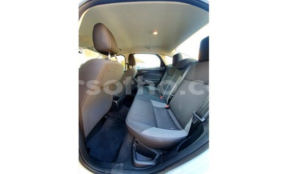 Buy Import Ford Focus White Car in Import - Dubai in Maseru Buy Import Ford Focus White Car in Import - Dubai in Maseru