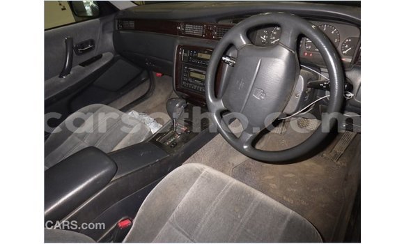 اشتري Imported Toyota Crown Blue سيارة في Import - Dubai في Maseru اشتري Imported Toyota Crown Blue سيارة في Import - Dubai في Maseru