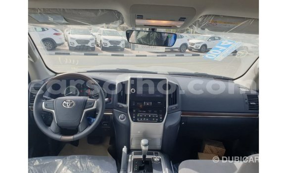 Sayi Imported Toyota Land Cruiser Black Mota in Import - Dubai a Maseru Sayi Imported Toyota Land Cruiser Black Mota in Import - Dubai a Maseru