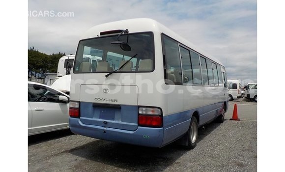 اشتري Imported Toyota Coaster White سيارة في Import - Dubai في Maseru اشتري Imported Toyota Coaster White سيارة في Import - Dubai في Maseru