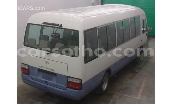 اشتري Imported Toyota Coaster White سيارة في Import - Dubai في Maseru اشتري Imported Toyota Coaster White سيارة في Import - Dubai في Maseru