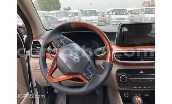 Acheter Import Voiture Hyundai Tucson Blanc à Import - Dubai, Maseru Acheter Import Voiture Hyundai Tucson Blanc à Import - Dubai, Maseru