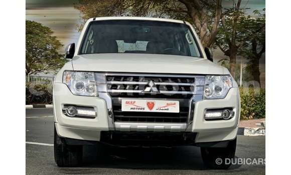 Buy Import Mitsubishi Pajero White Car in Import - Dubai in Maseru Buy Import Mitsubishi Pajero White Car in Import - Dubai in Maseru