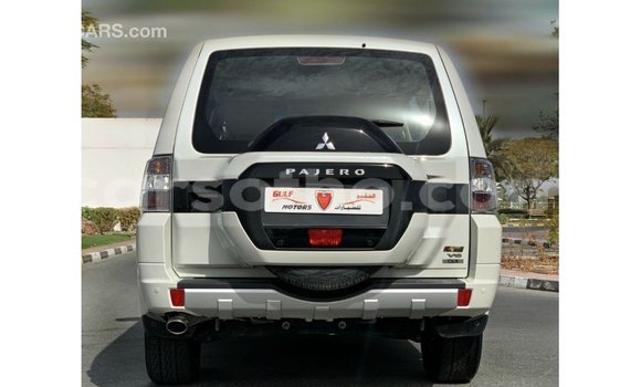 Buy Import Mitsubishi Pajero White Car in Import - Dubai in Maseru Buy Import Mitsubishi Pajero White Car in Import - Dubai in Maseru