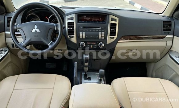 Buy Import Mitsubishi Pajero White Car in Import - Dubai in Maseru Buy Import Mitsubishi Pajero White Car in Import - Dubai in Maseru