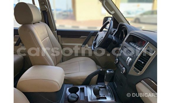 Buy Import Mitsubishi Pajero White Car in Import - Dubai in Maseru Buy Import Mitsubishi Pajero White Car in Import - Dubai in Maseru