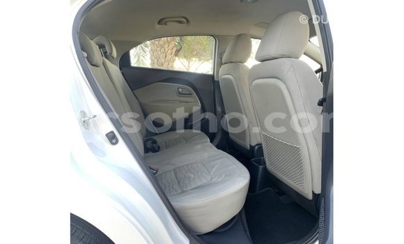 Sayi Imported Kia Rio White Mota in Import - Dubai a Maseru Sayi Imported Kia Rio White Mota in Import - Dubai a Maseru