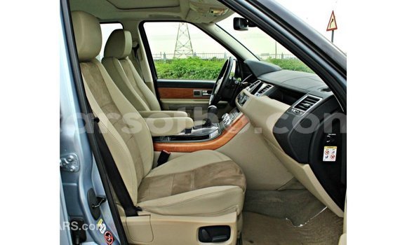 Sayi Imported Land Rover Range Rover Blue Mota in Import - Dubai a Maseru Sayi Imported Land Rover Range Rover Blue Mota in Import - Dubai a Maseru