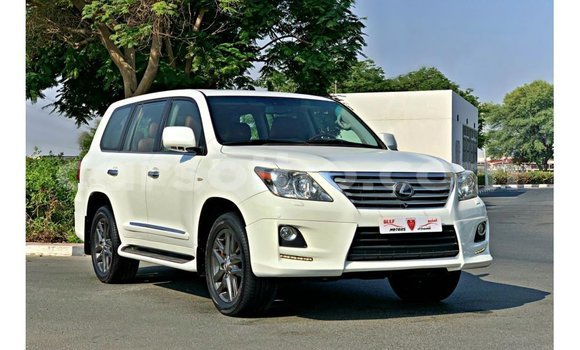 Sayi Imported Lexus LX White Mota in Import - Dubai a Maseru Sayi Imported Lexus LX White Mota in Import - Dubai a Maseru