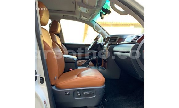 Sayi Imported Lexus LX White Mota in Import - Dubai a Maseru Sayi Imported Lexus LX White Mota in Import - Dubai a Maseru