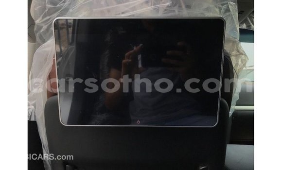 اشتري Imported Toyota Land Cruiser White سيارة في Import - Dubai في Maseru اشتري Imported Toyota Land Cruiser White سيارة في Import - Dubai في Maseru