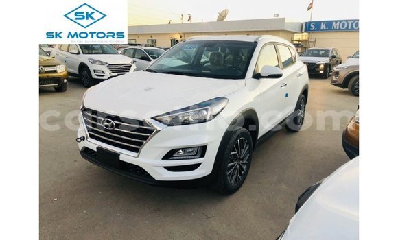 Sayi Imported Hyundai Tucson White Mota in Import - Dubai a Maseru Sayi Imported Hyundai Tucson White Mota in Import - Dubai a Maseru