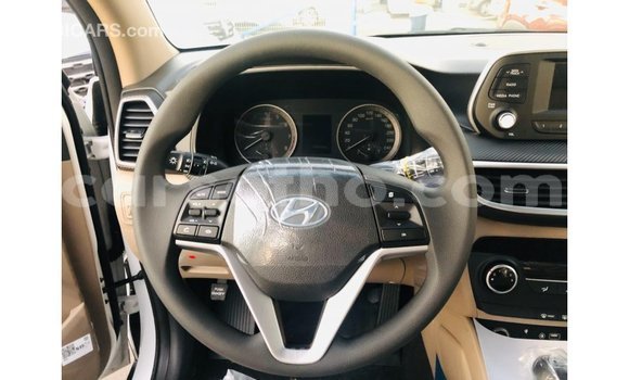 Sayi Imported Hyundai Tucson White Mota in Import - Dubai a Maseru Sayi Imported Hyundai Tucson White Mota in Import - Dubai a Maseru