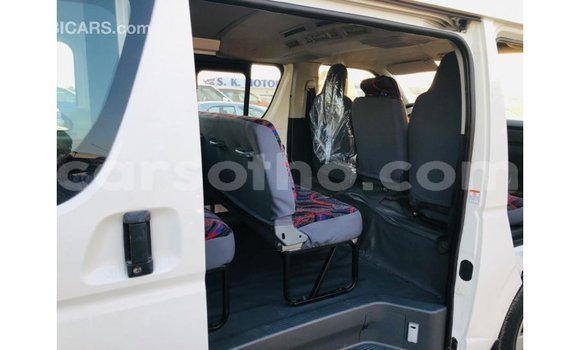 Sayi Imported Toyota Hiace White Mota in Import - Dubai a Maseru Sayi Imported Toyota Hiace White Mota in Import - Dubai a Maseru