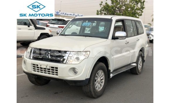 Sayi Imported Mitsubishi Pajero White Mota in Import - Dubai a Maseru Sayi Imported Mitsubishi Pajero White Mota in Import - Dubai a Maseru
