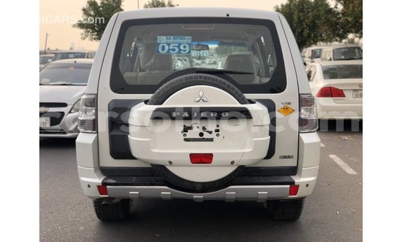 Sayi Imported Mitsubishi Pajero White Mota in Import - Dubai a Maseru Sayi Imported Mitsubishi Pajero White Mota in Import - Dubai a Maseru