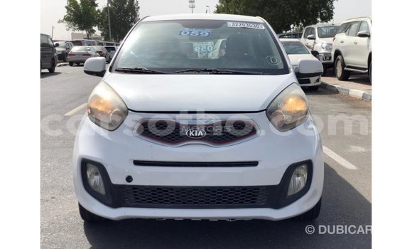 Acheter Import Voiture Kia Picanto Blanc à Import - Dubai, Maseru Acheter Import Voiture Kia Picanto Blanc à Import - Dubai, Maseru