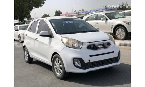 Acheter Import Voiture Kia Picanto Blanc à Import - Dubai, Maseru Acheter Import Voiture Kia Picanto Blanc à Import - Dubai, Maseru