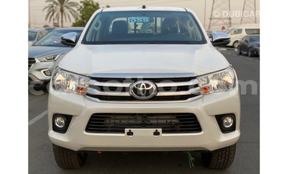 Acheter Import Voiture Toyota Hilux Blanc à Import - Dubai, Maseru Acheter Import Voiture Toyota Hilux Blanc à Import - Dubai, Maseru