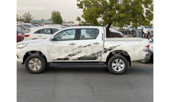 Acheter Import Voiture Toyota Hilux Blanc à Import - Dubai, Maseru Acheter Import Voiture Toyota Hilux Blanc à Import - Dubai, Maseru