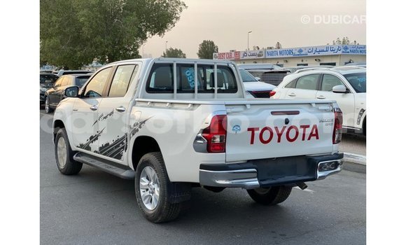 Acheter Import Voiture Toyota Hilux Blanc à Import - Dubai, Maseru Acheter Import Voiture Toyota Hilux Blanc à Import - Dubai, Maseru