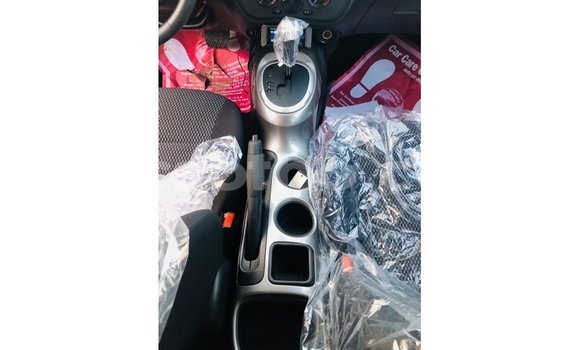 Acheter Import Voiture Nissan Juke Rouge à Import - Dubai, Maseru Acheter Import Voiture Nissan Juke Rouge à Import - Dubai, Maseru