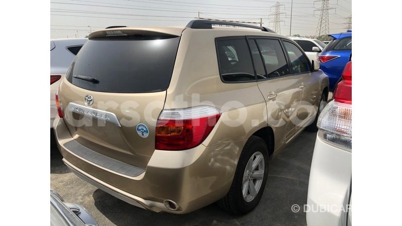 Big with watermark toyota highlander maseru import dubai 19226